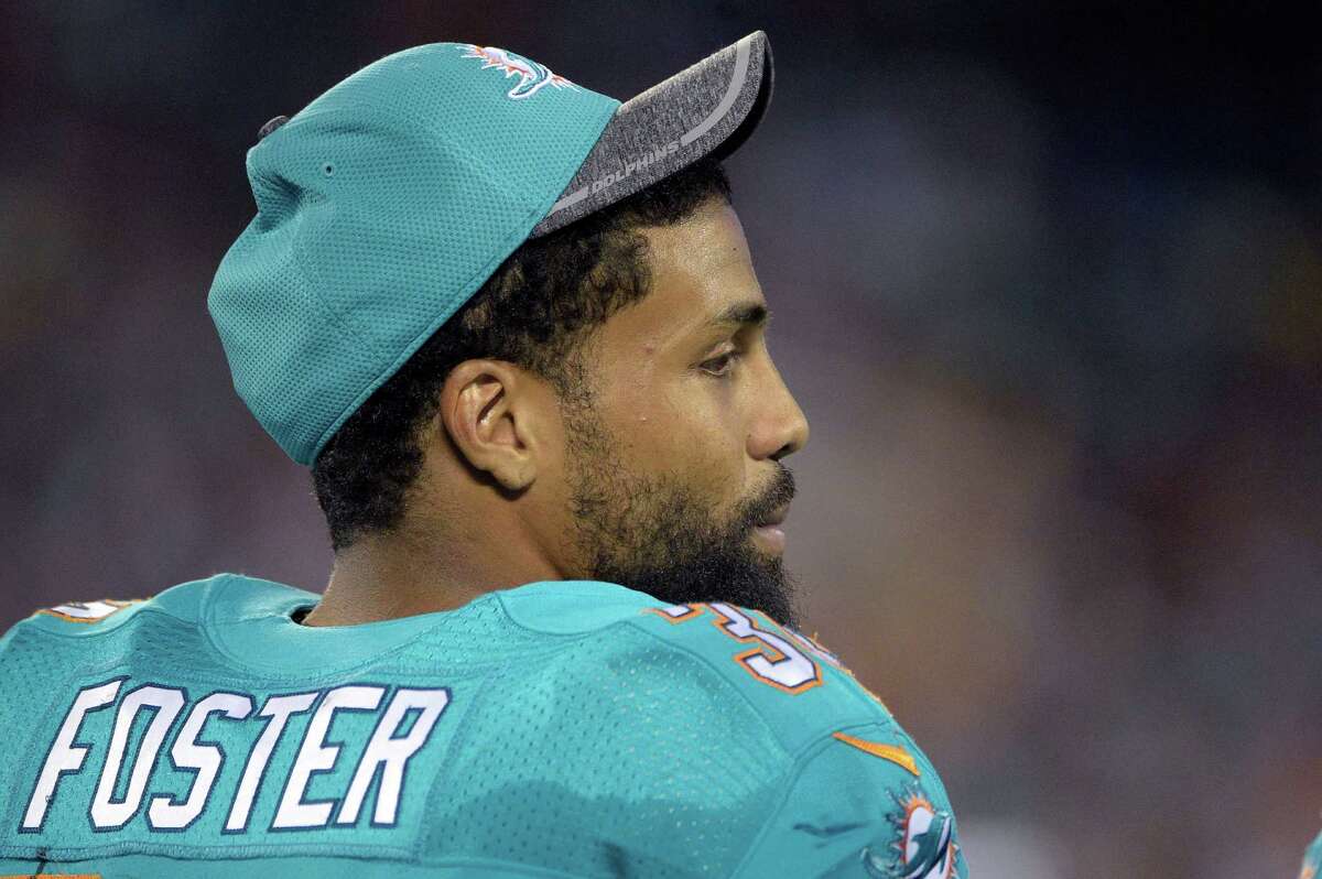 Former Texans star Arian Foster retires from NFL after 8 seasons