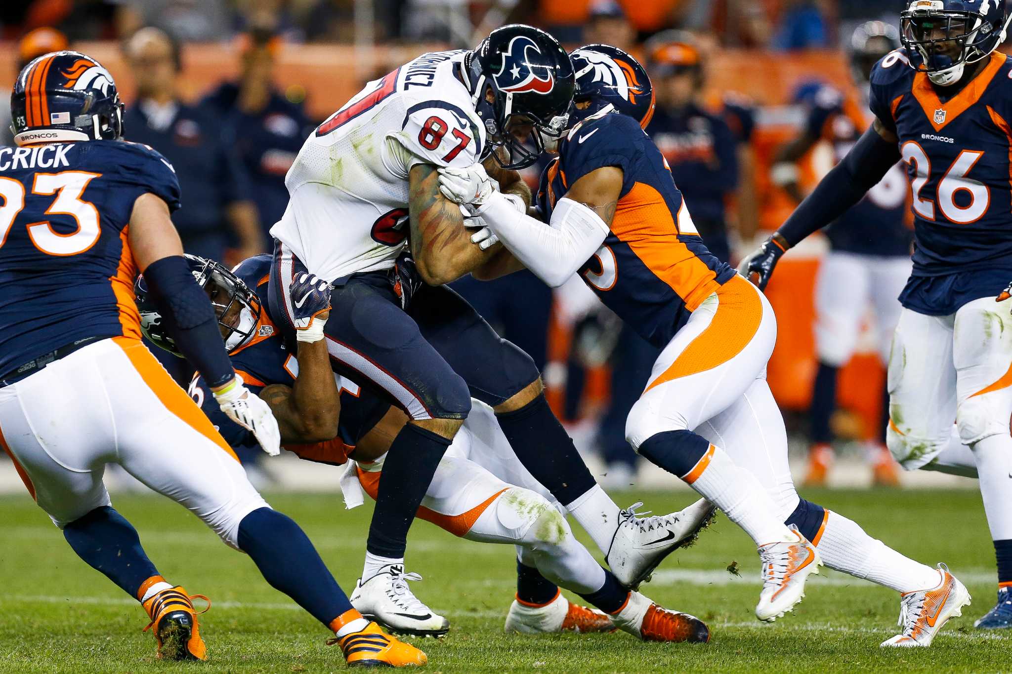 Texans RB Alfred Blue delivers clutch fumble recovery