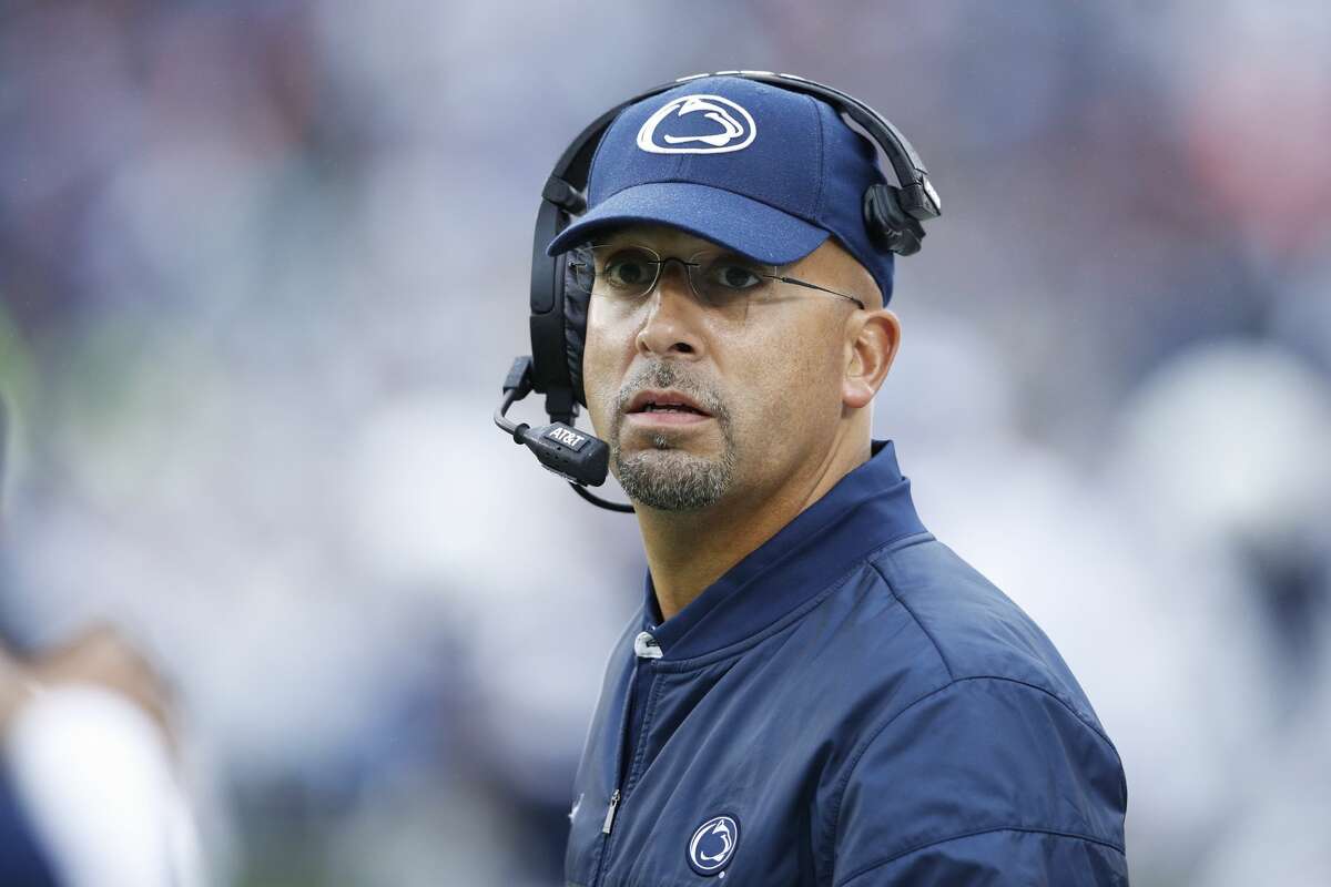 How much college football coaches got paid per win