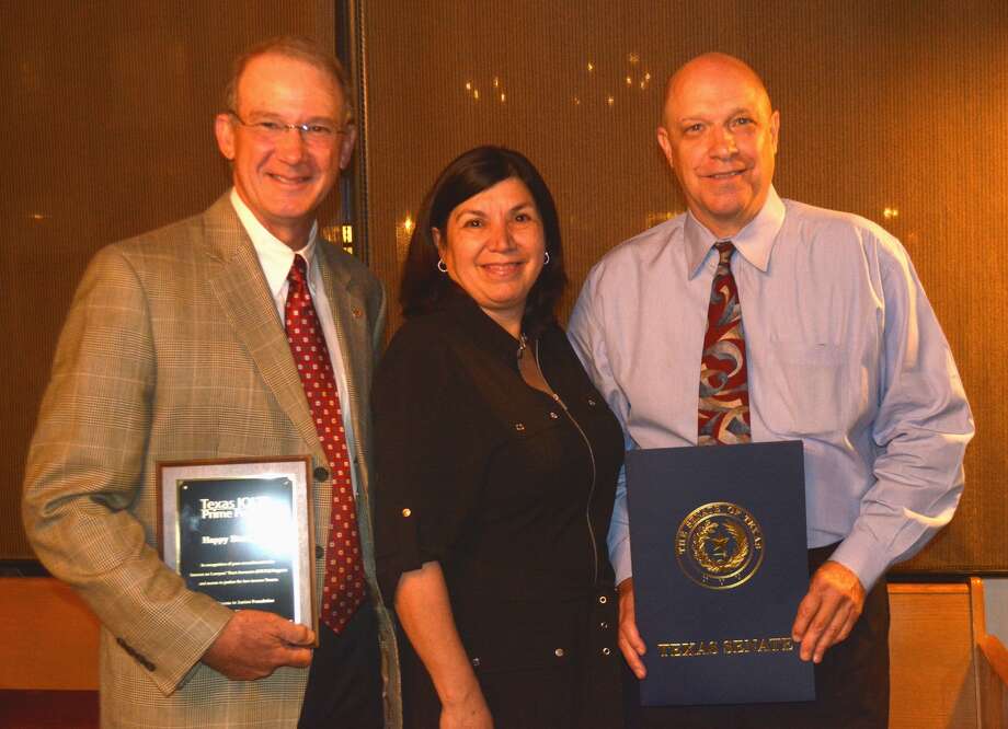 Legal Aid salutes Happy Bank, Snodgrass Plainview Daily Herald