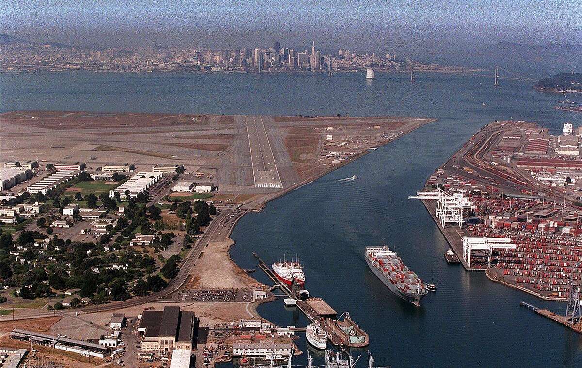 Plane Makes Emergency Landing At Old Alameda Naval Station