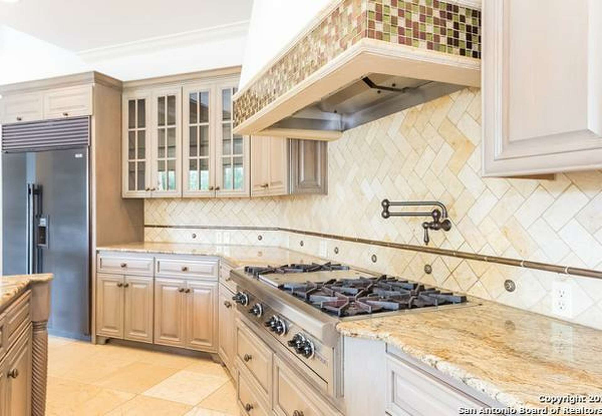 Photos Manu Ginobili is selling his home in The Dominion