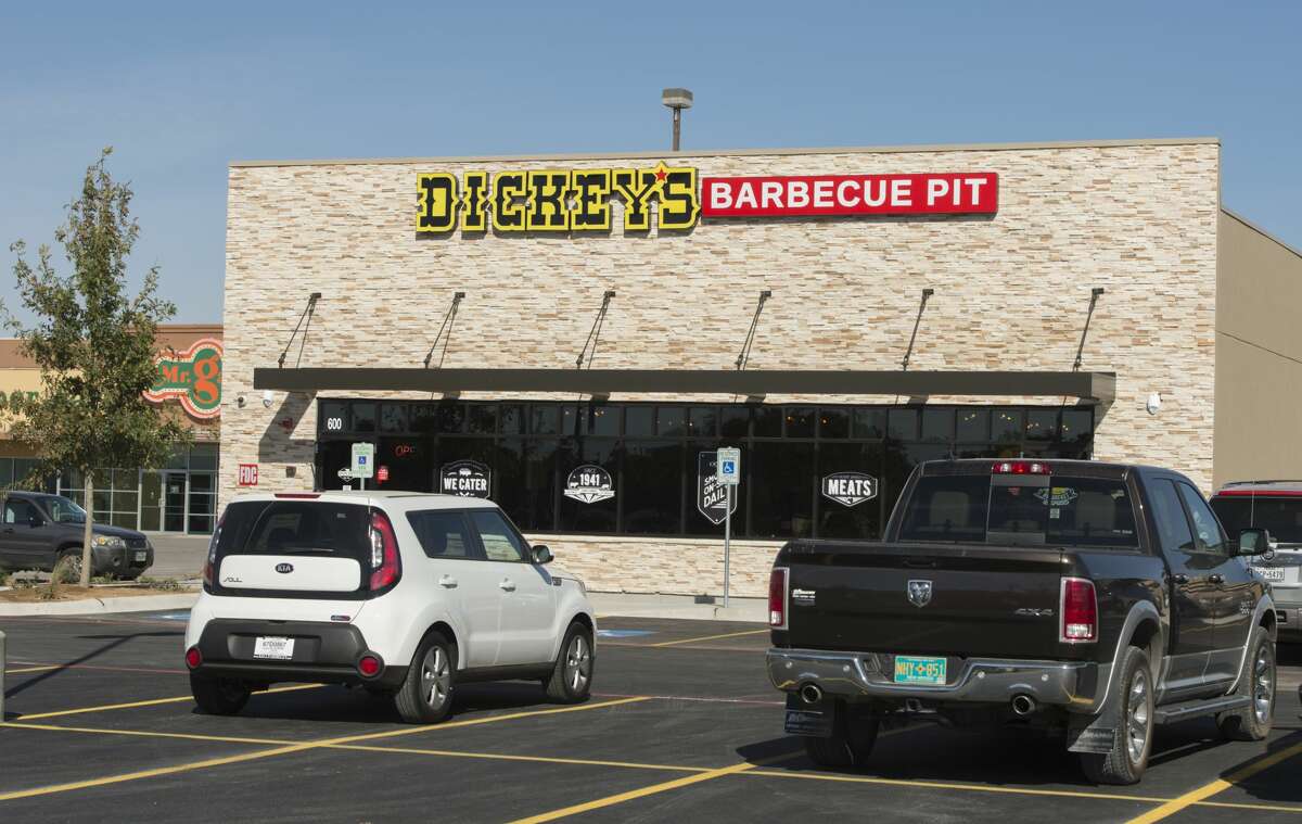 Dickey's Barbecue Pit opens. Friday 10-28-16 Tim Fischer/Reporter-Telegram