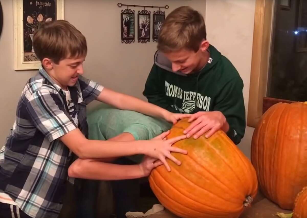 Teen Gets Her Head Stuck In A Pumpkin Mom Posts To Facebook Goes Viral