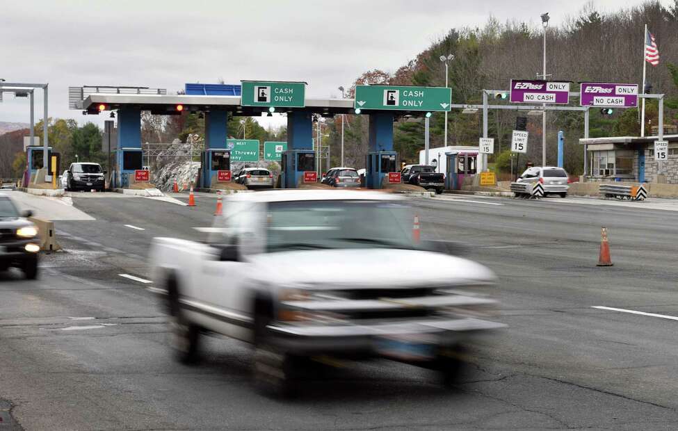Cashless tolling begins on Mass Pike