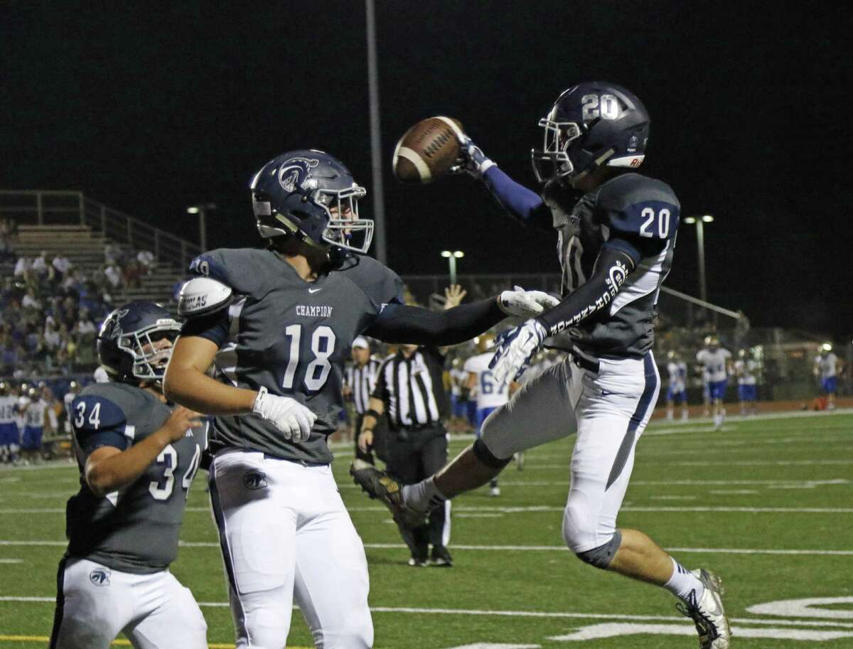 Late score lifts Alamo Heights past Boerne Champion 3834