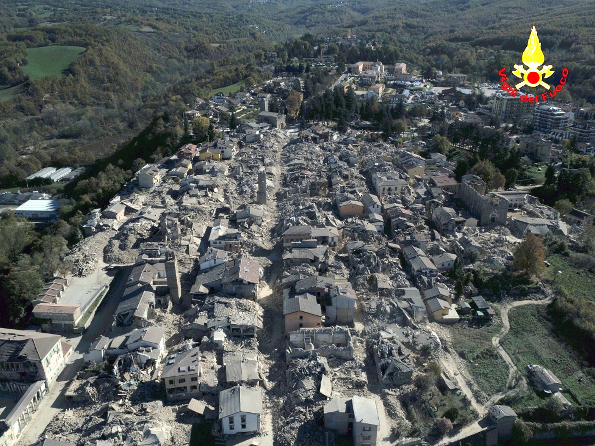 Drone footage shows devastating aftermath of Italy earthquake - SFGate2000 x 1500