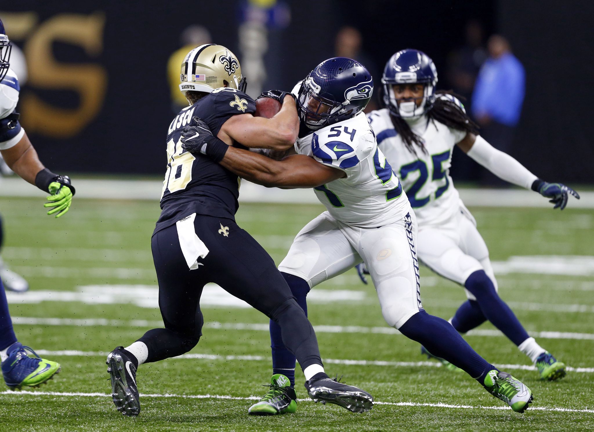 Drew Brees carries New Orleans Saints past Seattle Seahawks 25-20 