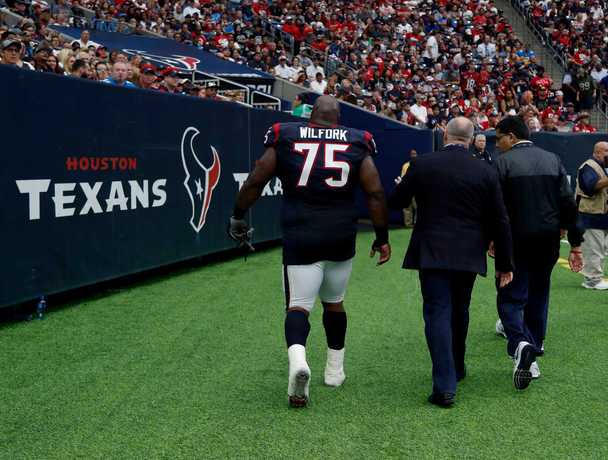 Texans report: Veteran nose tackle Vince Wilfork takes exposure in