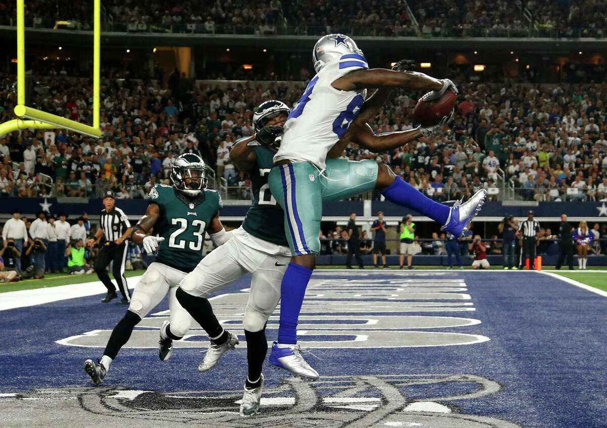 Prescott rallies Cowboys to OT win over Eagles, 29-23