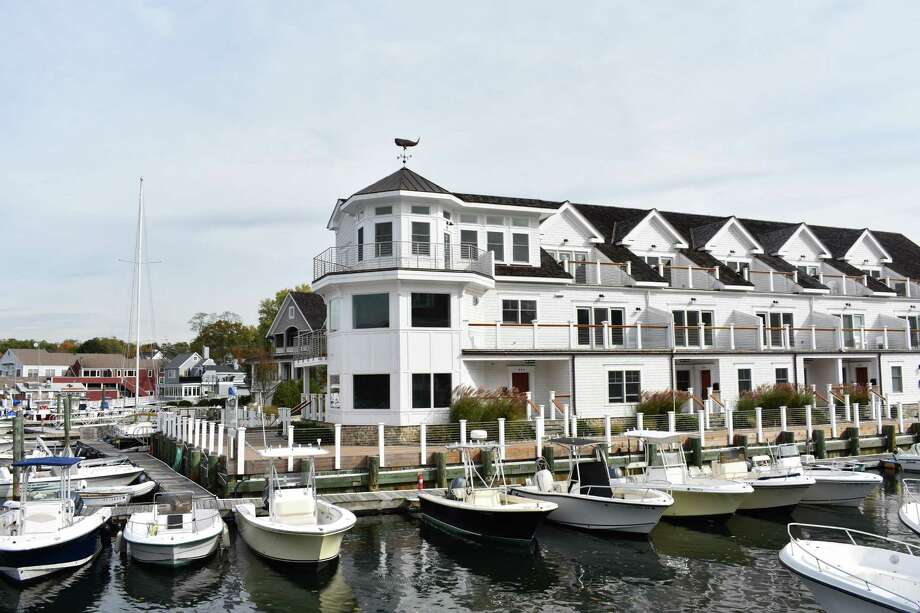 ‘Residence One’ sells in Rowayton — priced within reach for the buyers