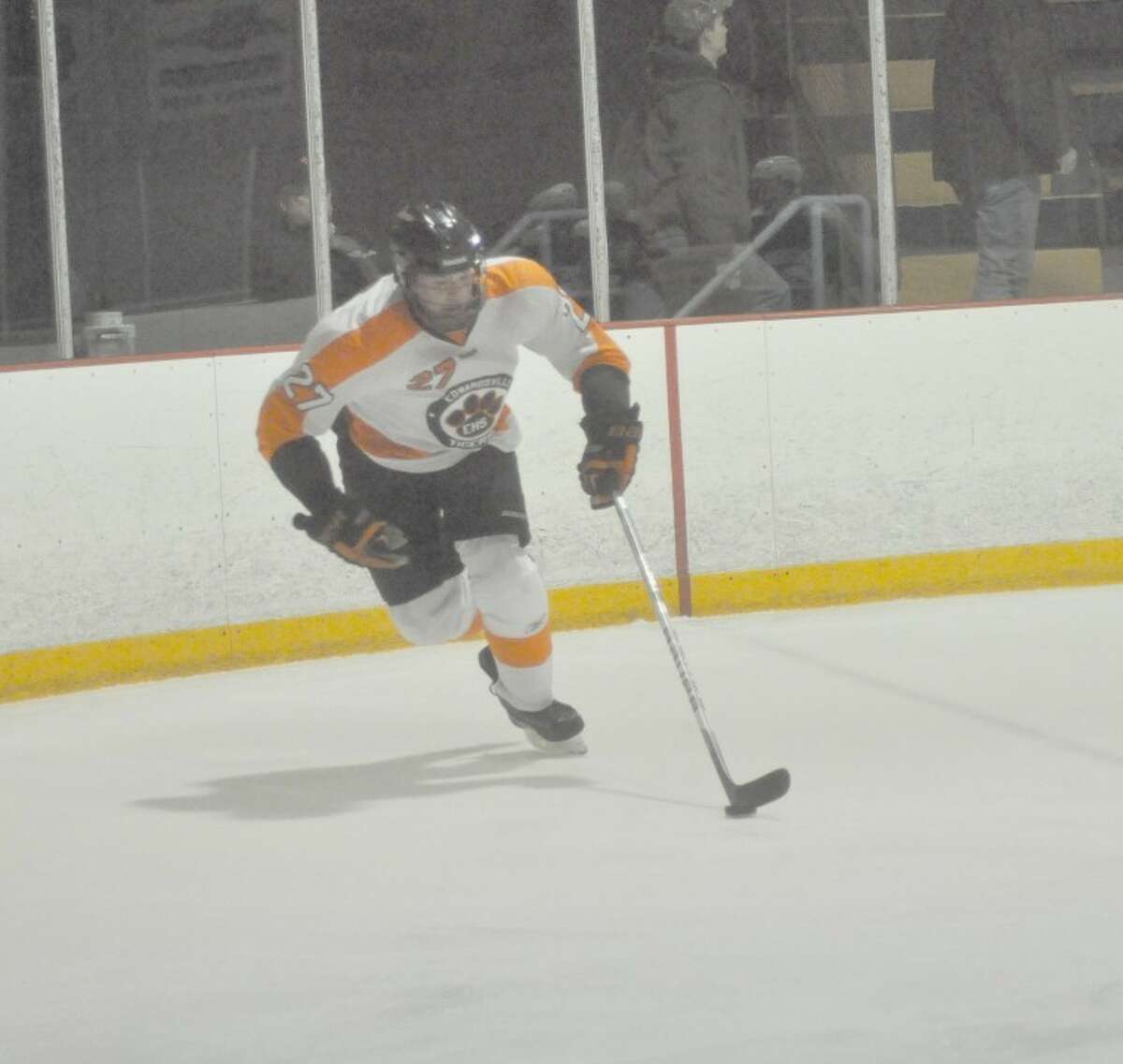 ICE HOCKEY Edwardsville tops Columbia in East Alton
