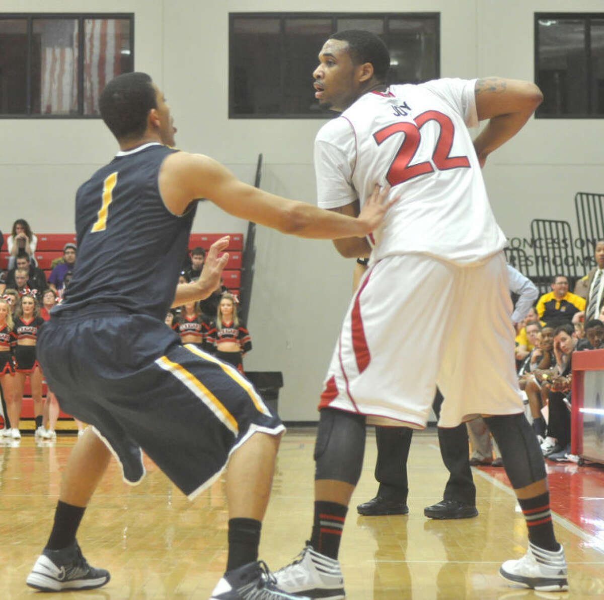 SIUE’s Charles Joy looks for an open teammate Thursday at the Vadalabene Center against Murray State during the second half.