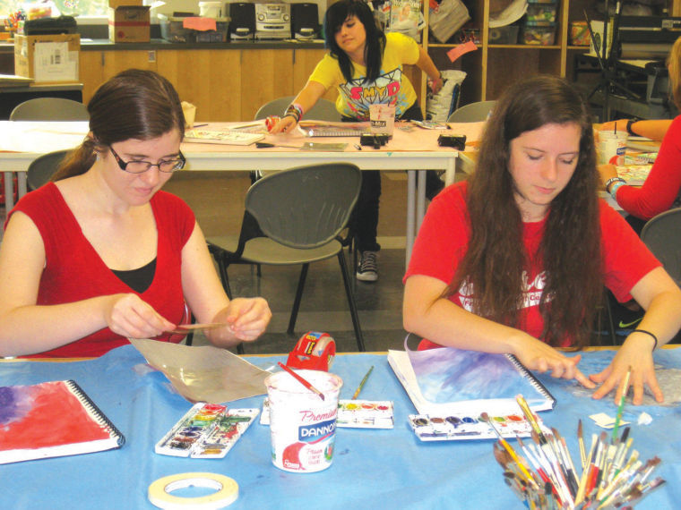 Summer art classes continuing at SIUE