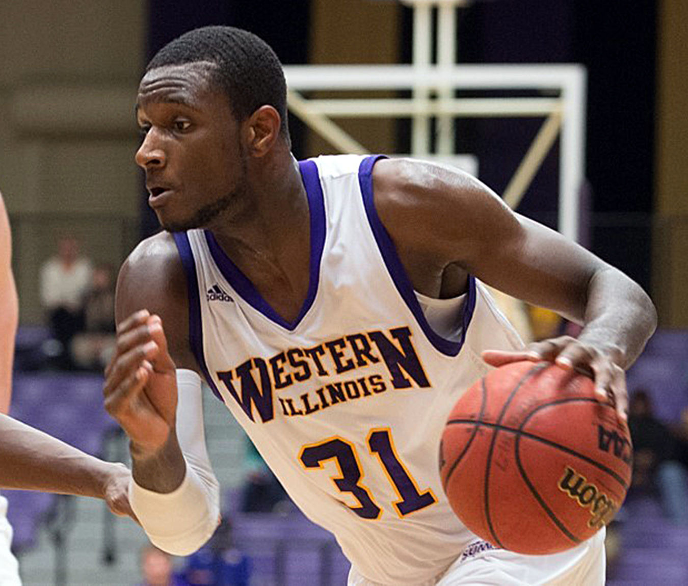BOYS' BASKETBALL Covington leads the way for Western Illinois