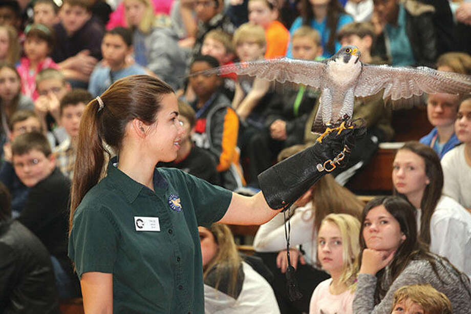 LMS students get an up-close view - The Edwardsville Intelligencer