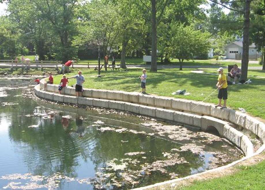 Hot times at Leclaire Lake The Edwardsville Intelligencer