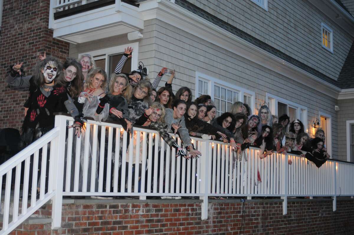 Fairfield moms transform in to Mombies in Halloween video