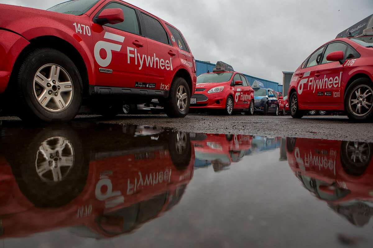 Flywheel Taxi sues Uber for antitrust violations