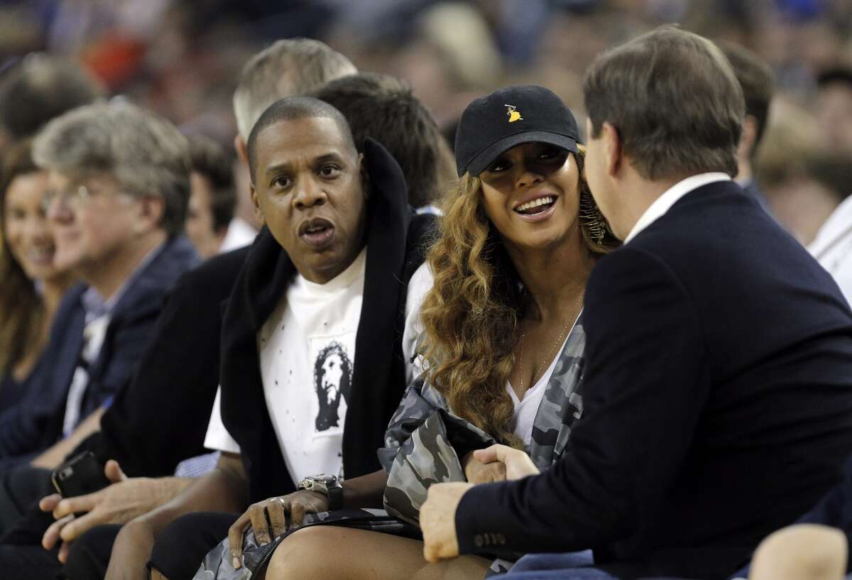 Jay Z attends the Oklahoma City Thunder game against the Los