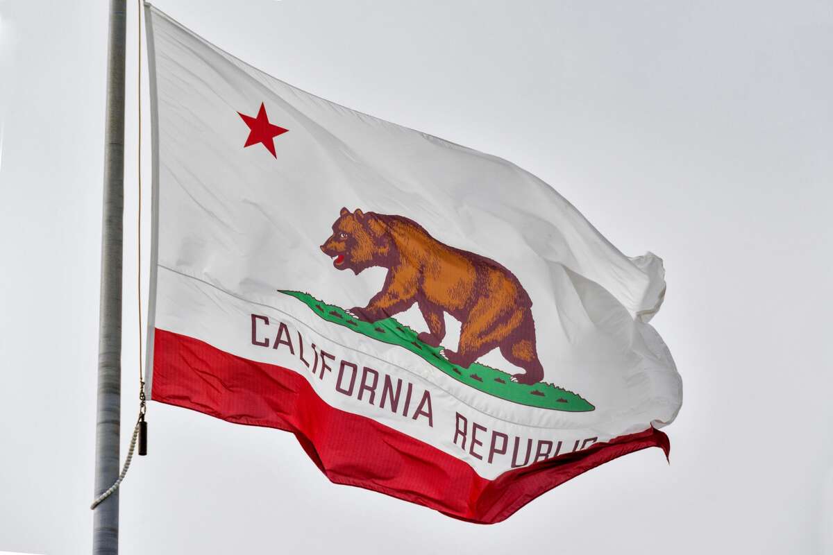 California State Flag (Izzet Keribar/Getty Images)