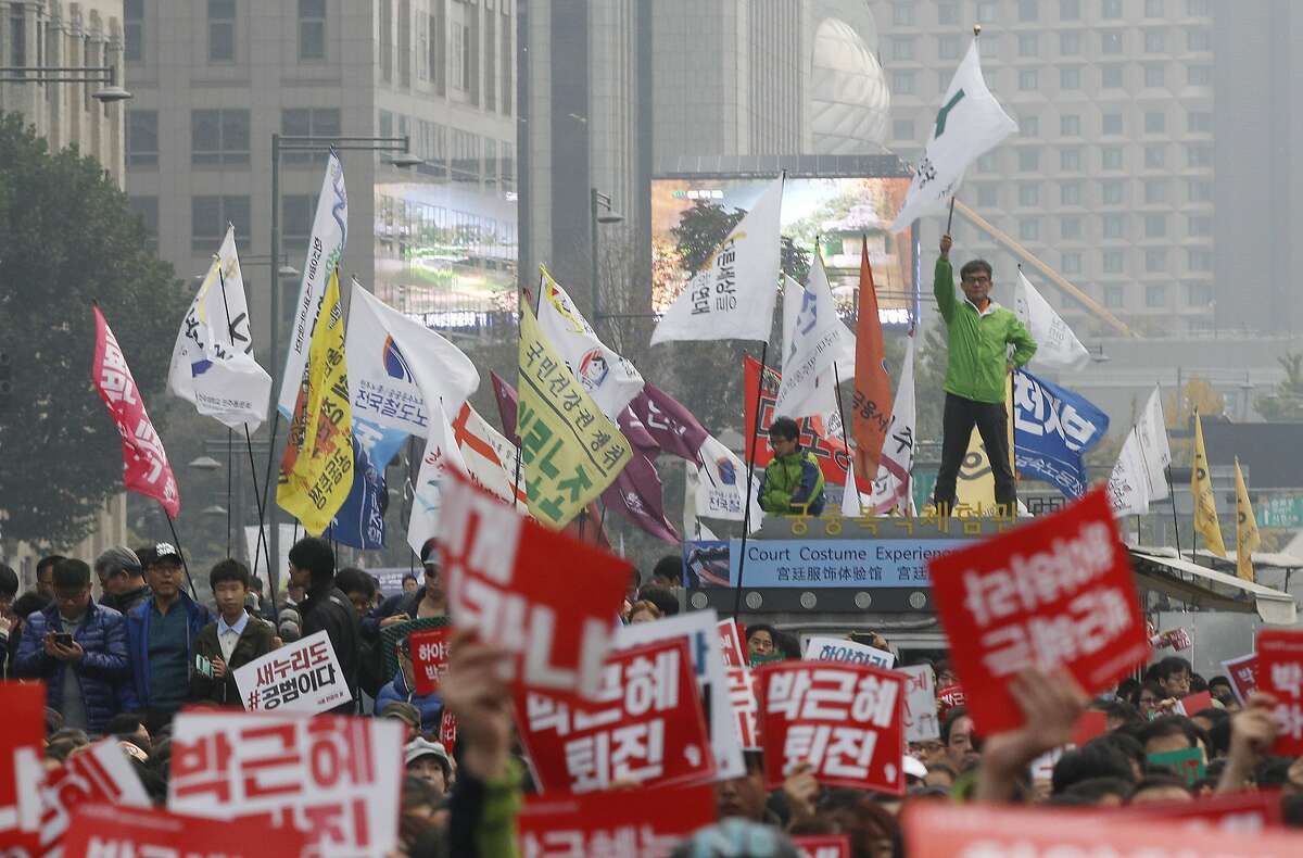 Protesters demand resignation of South Korean leader