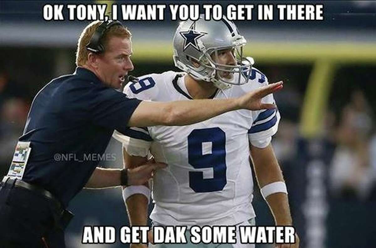 The Funniest Memes From Tony Romo S Injury Plagued Season