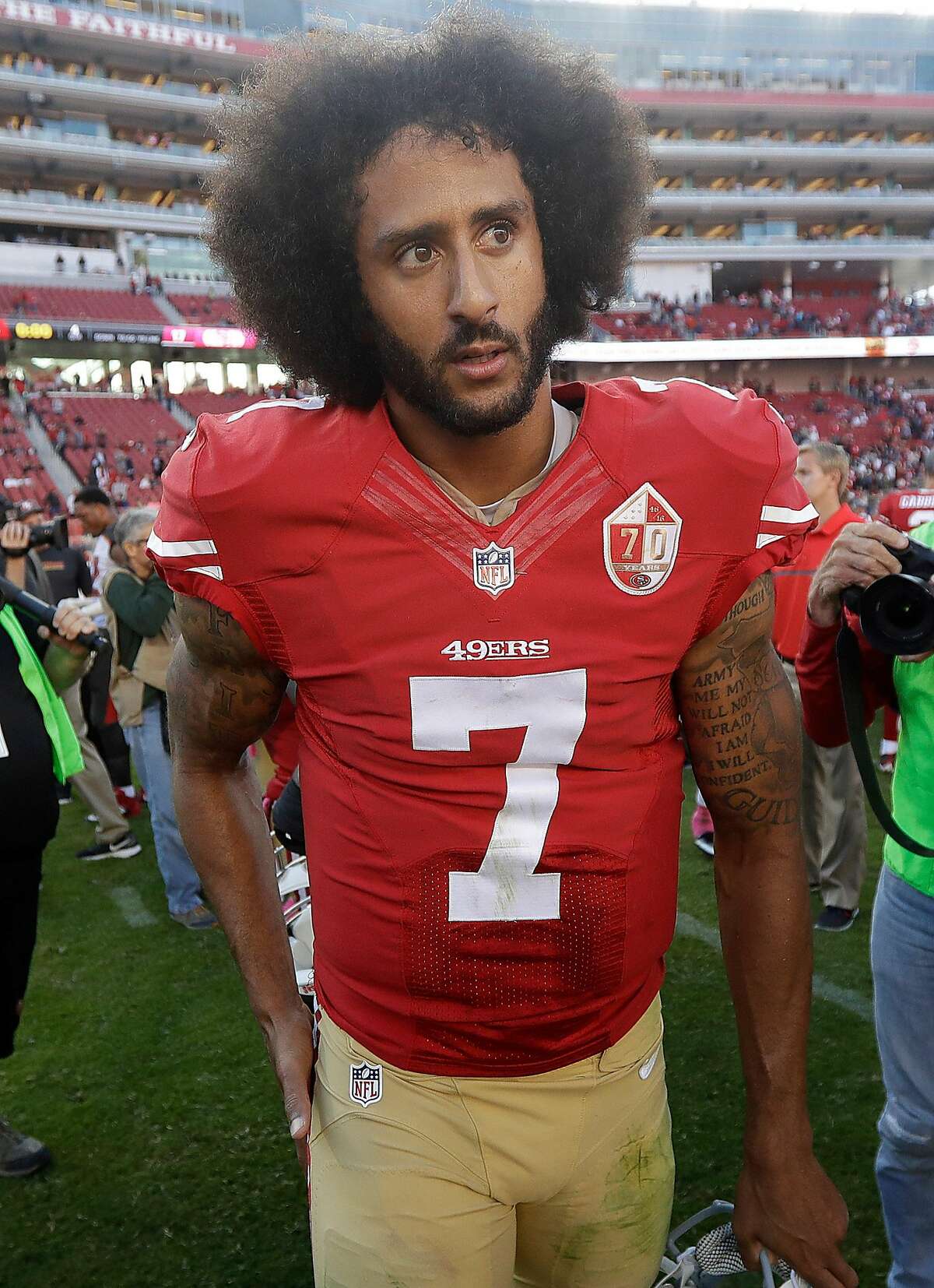 Signing Colin Kaepernick is Easier Said Than Done For NFL Teams, Despite  Overwhelming Support