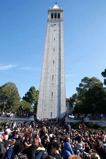 Peregrine Falcons Nest On Uc Berkeleys Campanile