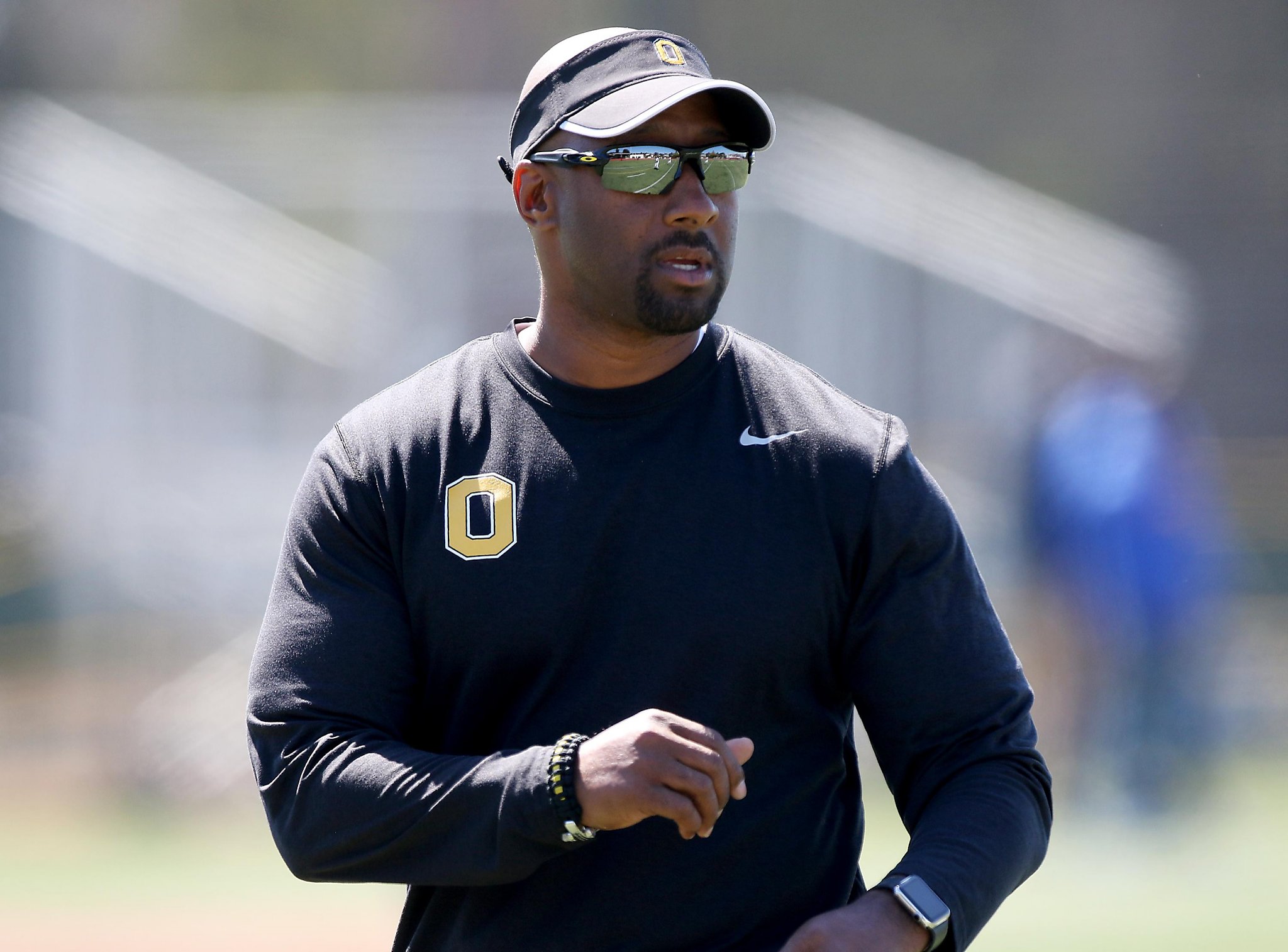 Napoleon Kaufman is building up Bishop O'Dowd football program