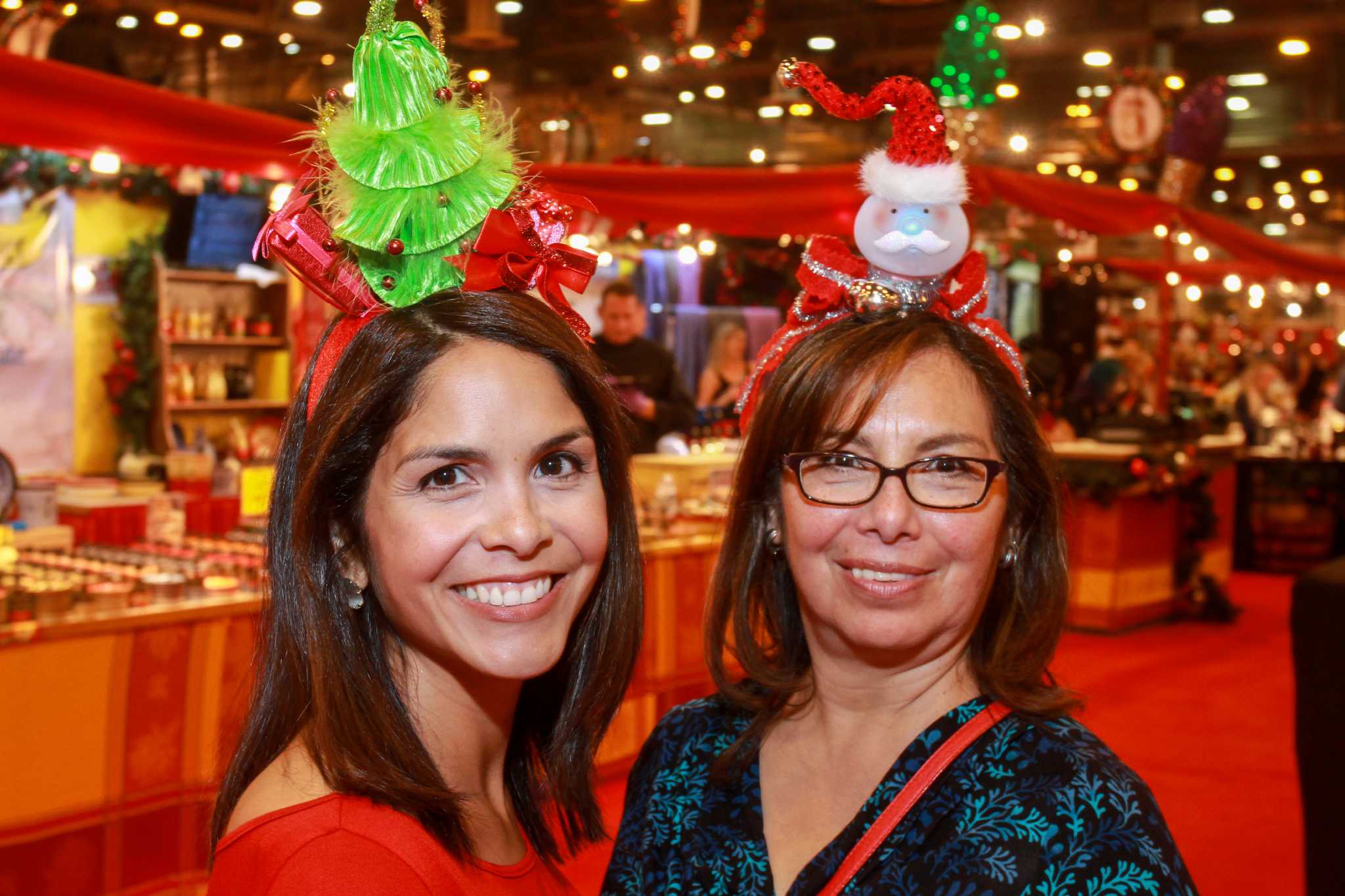 Thousands turn out for Nutcracker Market preview party