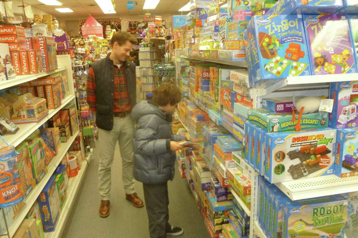 the toy chest new canaan ct