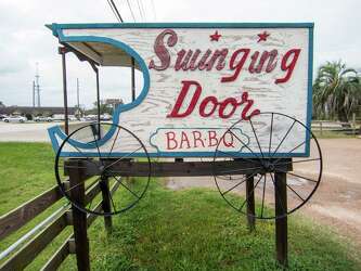 The Swinging Door Is Still Smoking Houstonchronicle Com