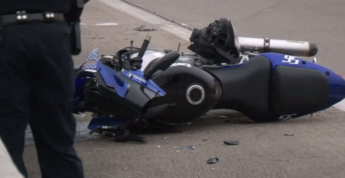 A motorcyclist died in a high-speed crash Sunday morning after failing to negotiate a curve on a south Houston highway, according to police. The motorcycle rider was traveling at a high rate of speed when he lost control hit the guard rail, HPD Sgt. Karl Harris told reporters on scene. The victim flew off the bike and was thrown about 45 feet. He died at the scene.