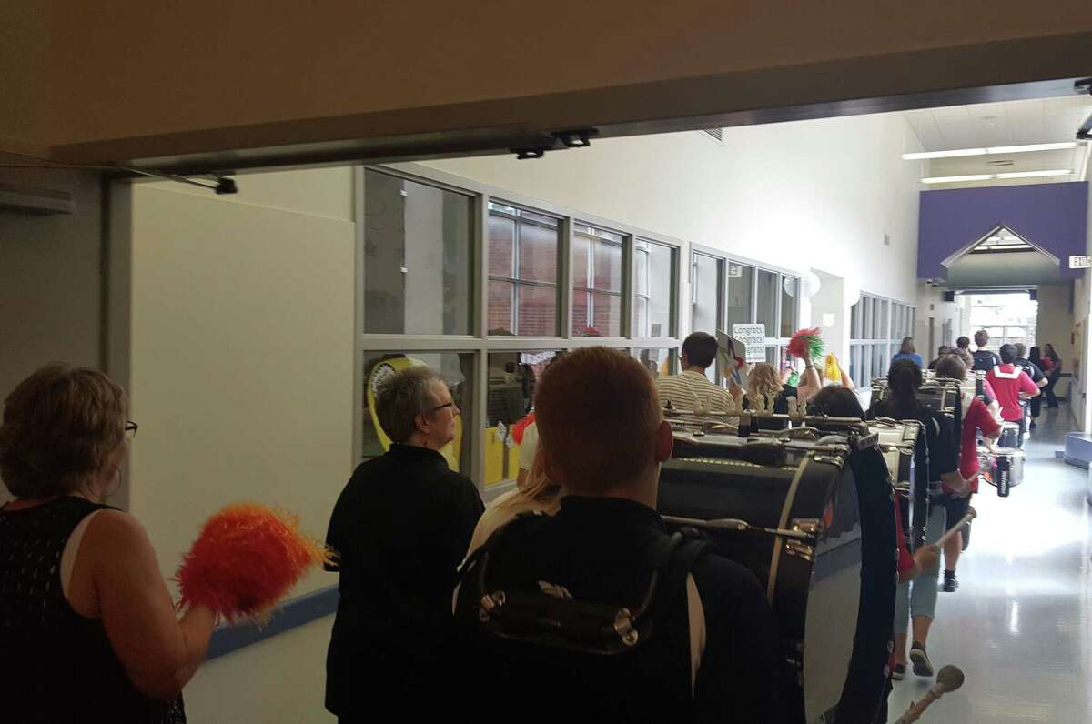 New Caney ISD Education Foundation awards 83,000 in teacher grants