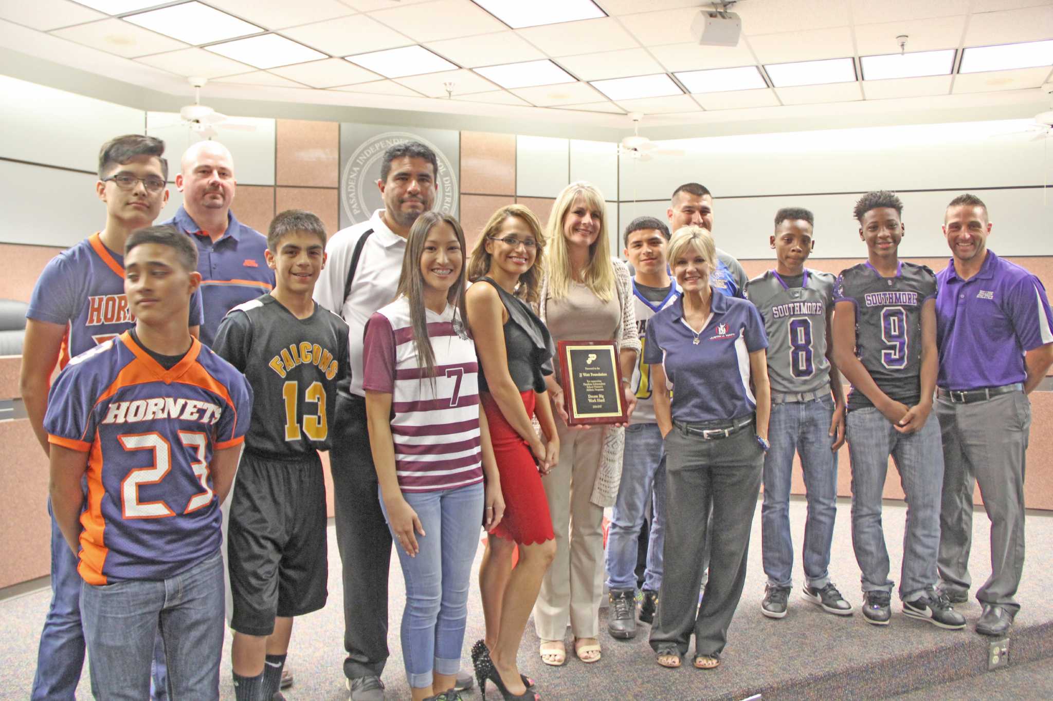 Houston Texans and Academy Donate $7,500 in Sports Equipment to the Jackson  Wildcats - Pasadena Independent School District