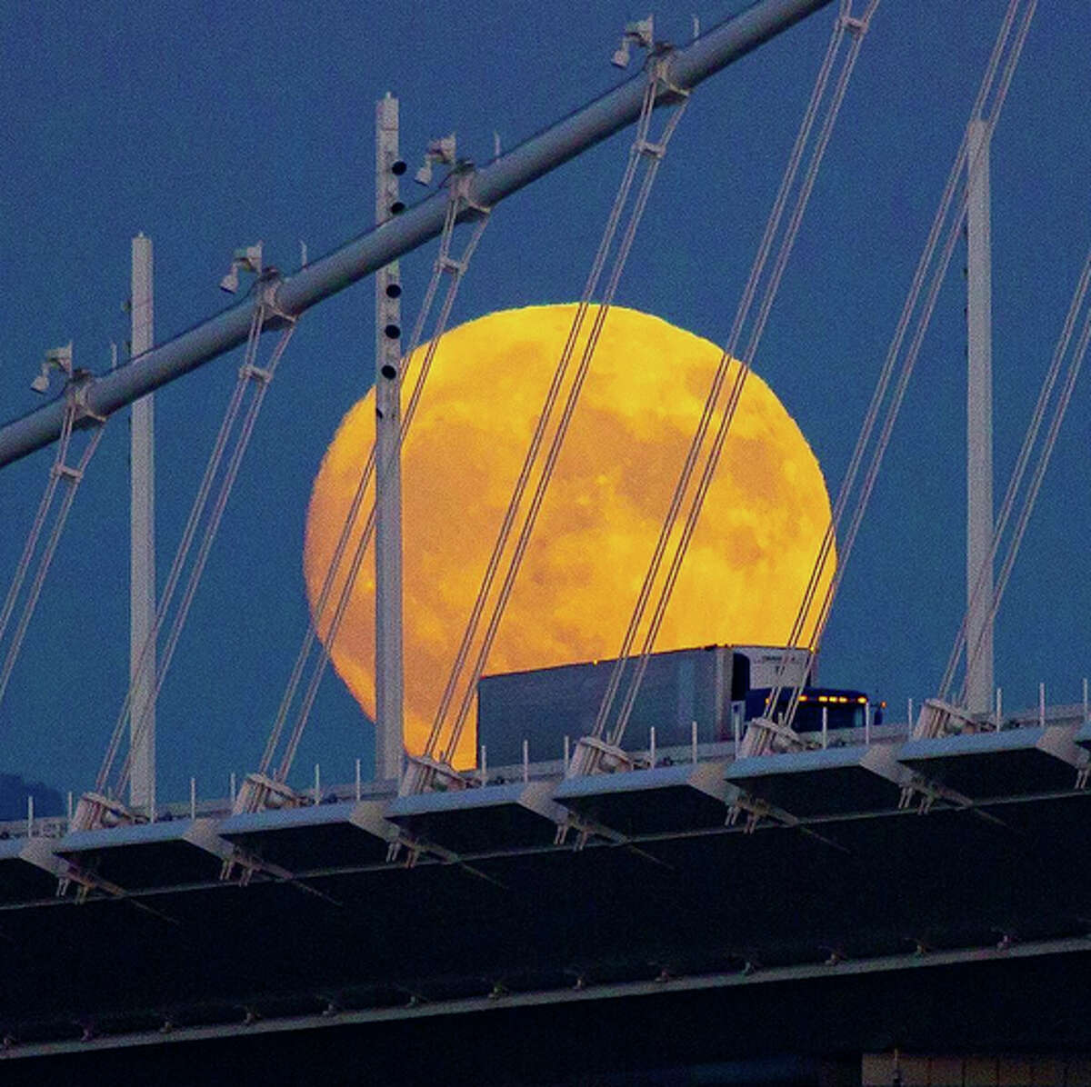 Supermoon Biggest, brightest moon to light up night sky on Sunday