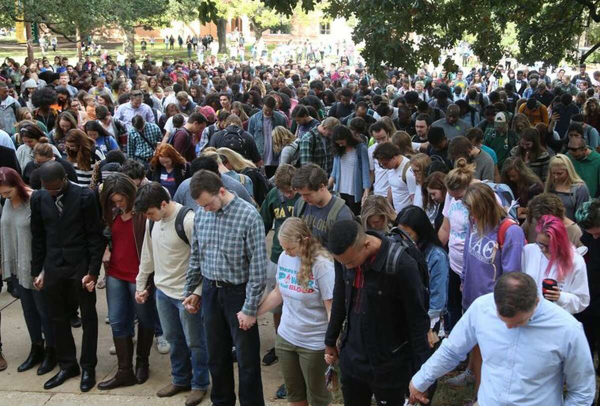 Hundreds Of Baylor Students Walk Woman To Class After Alleged Racist Attack