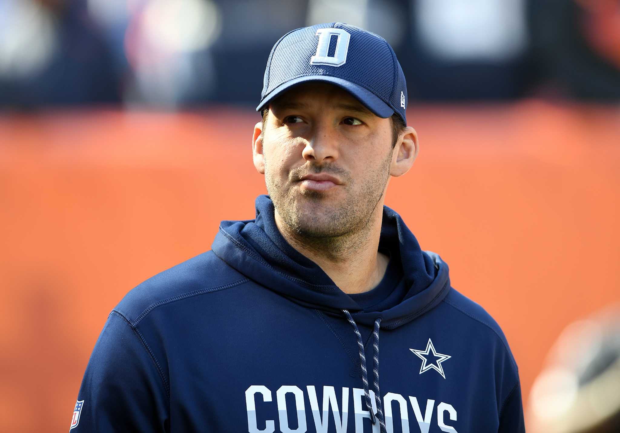 Tony Romo says Dak Prescott deserves to be Cowboys' starting quarterback