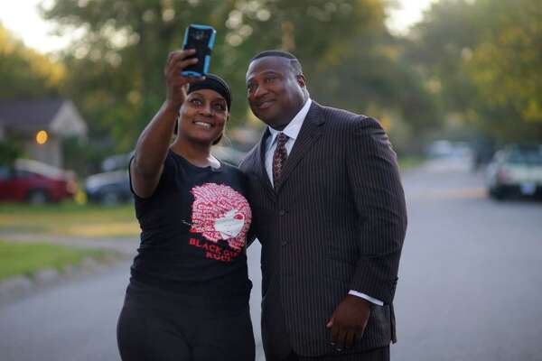 fox 26 quanell x