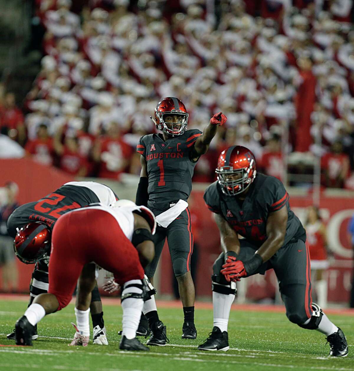 UH smothers Lamar Jackson in demolition of No. 5 Louisville