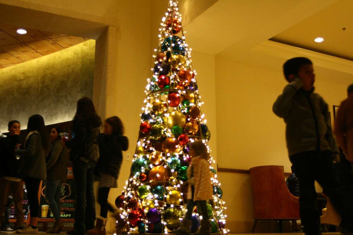 Santa makes early Christmas visit to San Antonio's JW Marriott Saturday