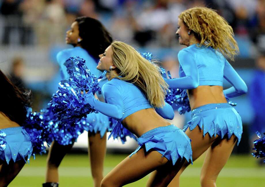 panther-cheerleaders-naked-lesibain-anal-gallerys