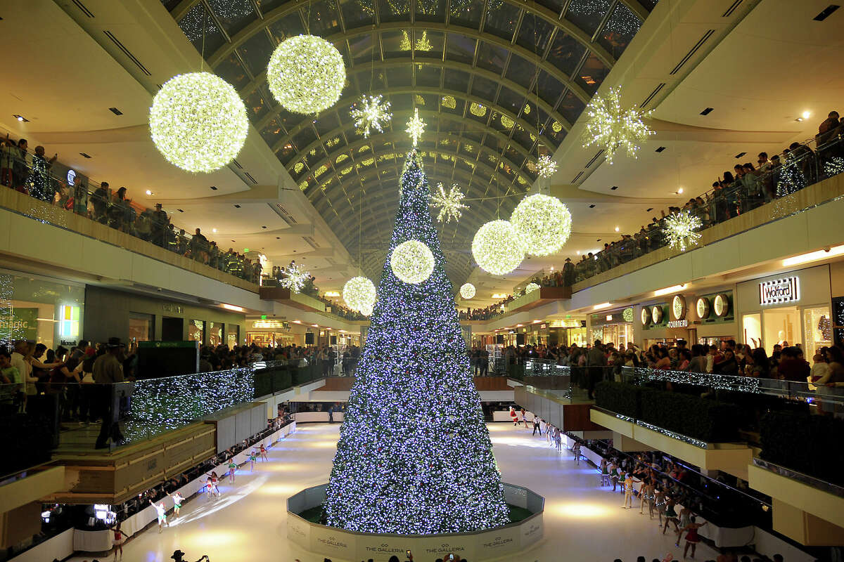 Watch this time lapse video of the Galleria Christmas Tree installation