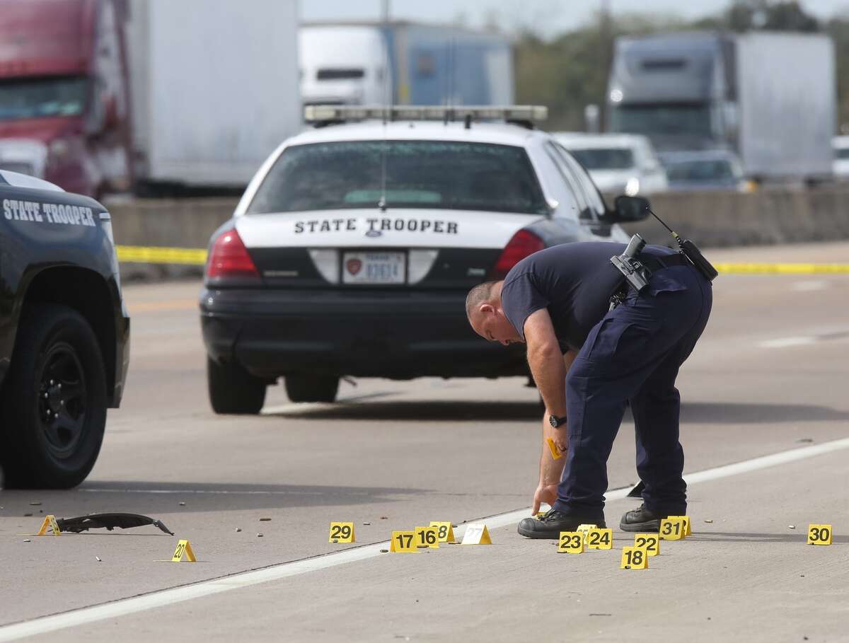 Update I10 in Baytown reopens following fatal police chase