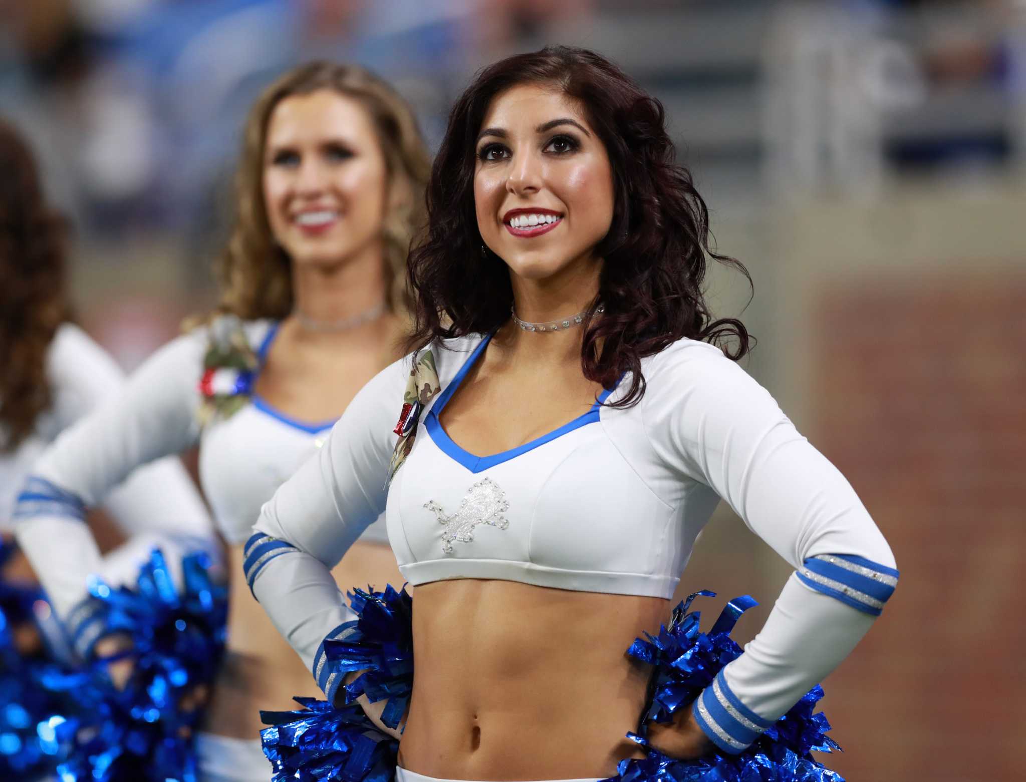 detroit lions cheerleaders