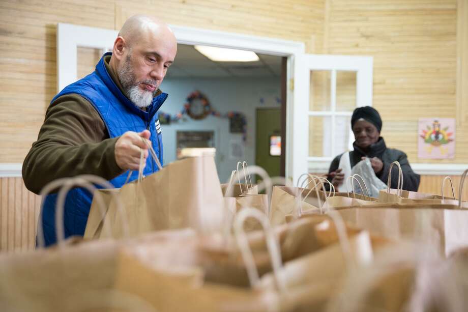 Open Door Shelter Distributes 160 Donated Turkeys The Hour