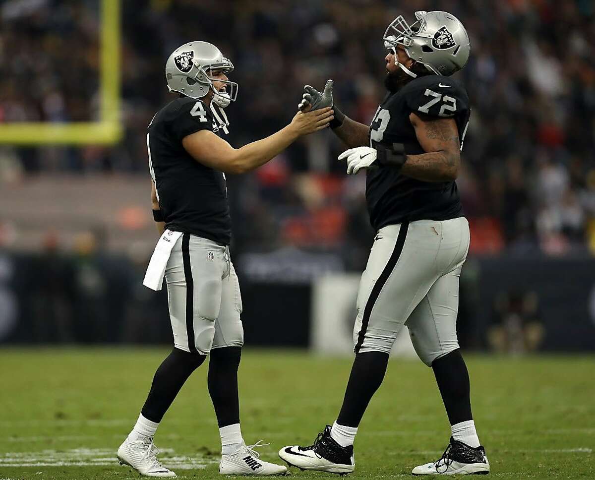 Raiders, Penn agree to two-year contract extension