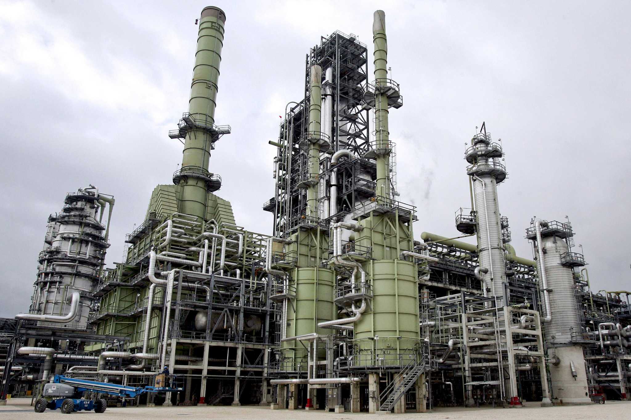 largest-new-u-s-oil-refinery-in-nearly-40-years-slated-for-south-texas