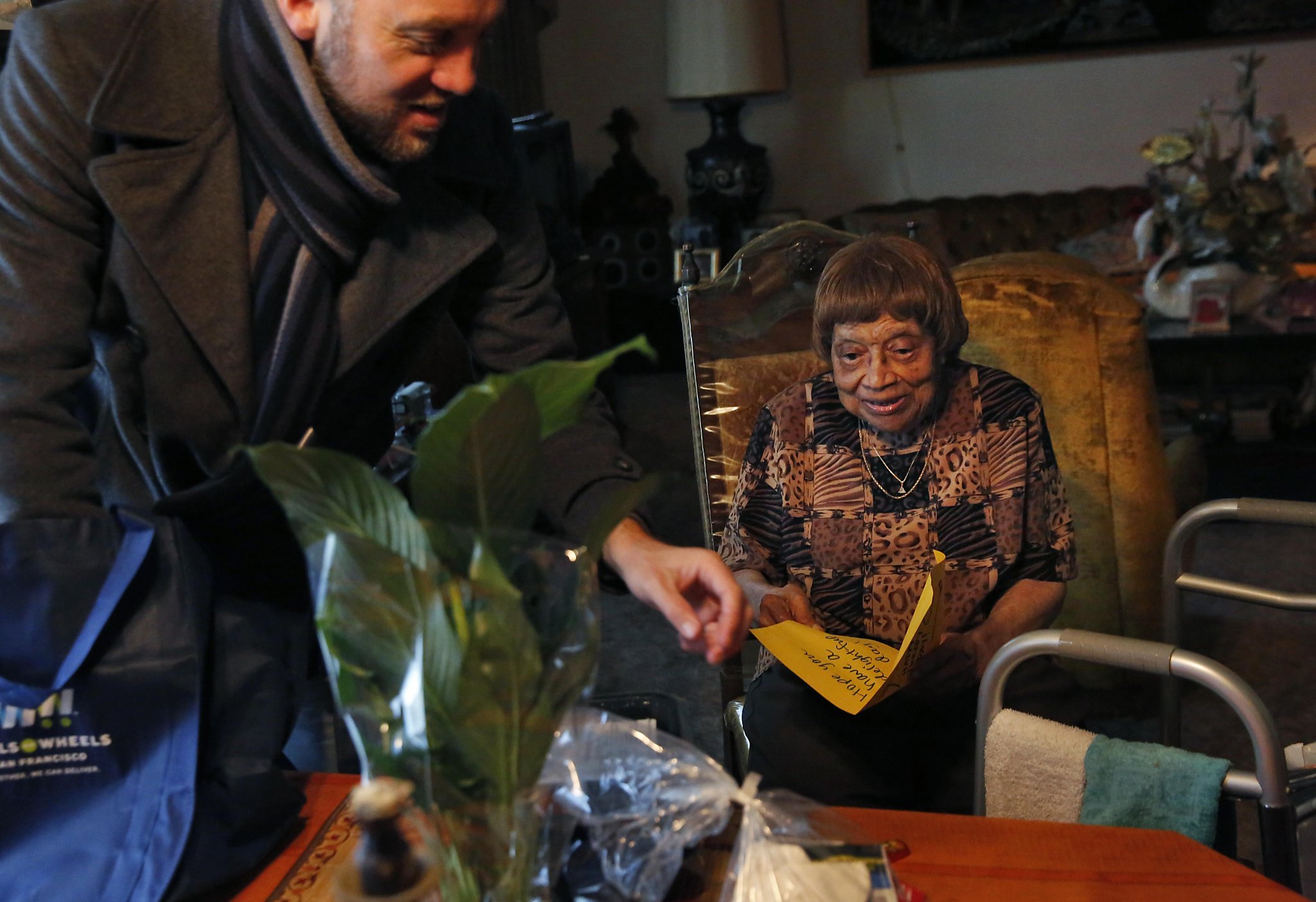 Thanksgiving feasts come on wheels for homebound SF seniors